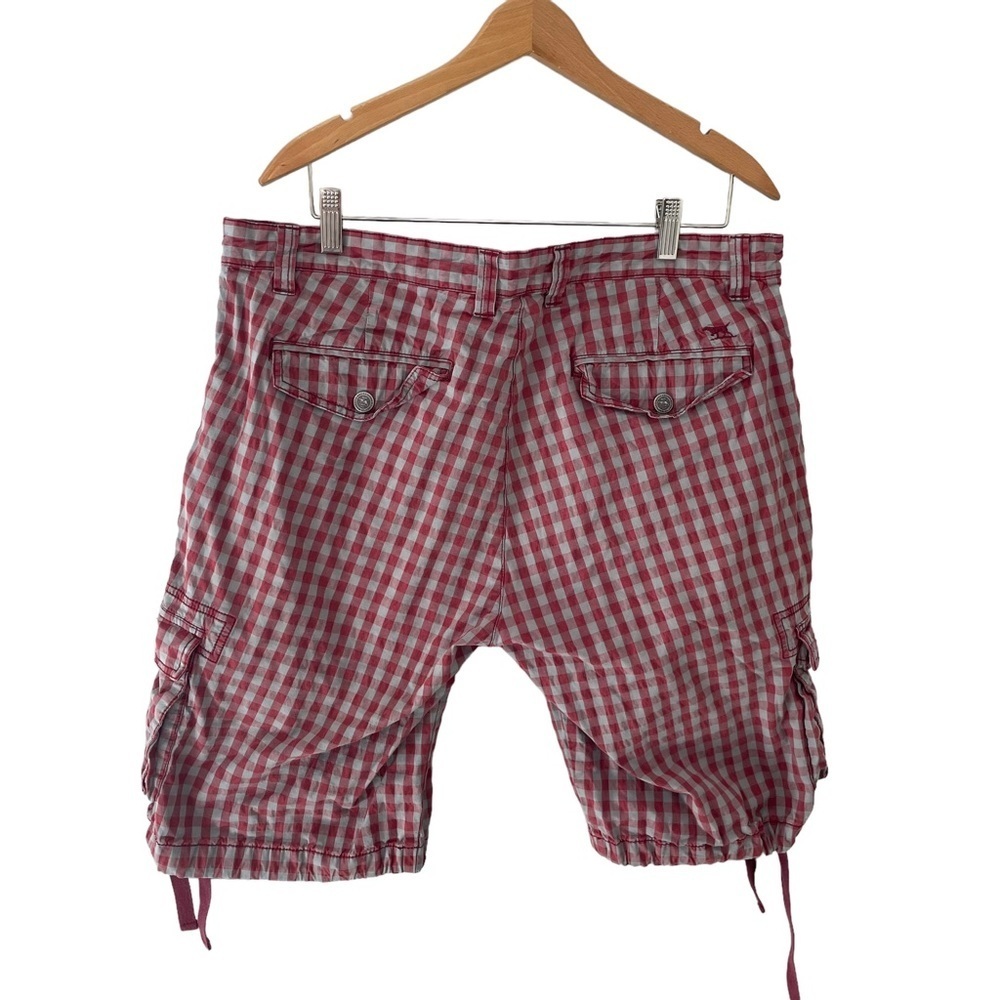 RODD & Gunn Red and Grey Check Cargo Utility Shorts - Picture 8 of 9